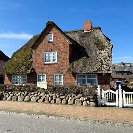 Haus Inselfriede Liekut 1 アパート